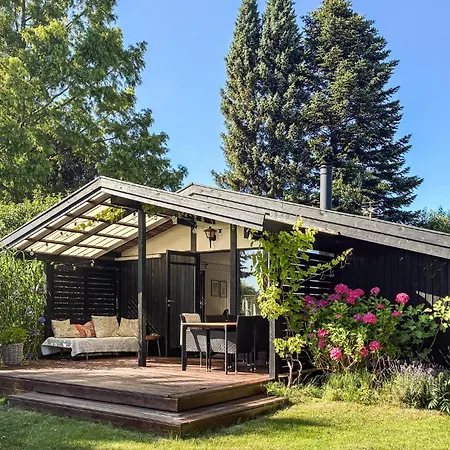 2 Bedroom Gorgeous In Gilleleje